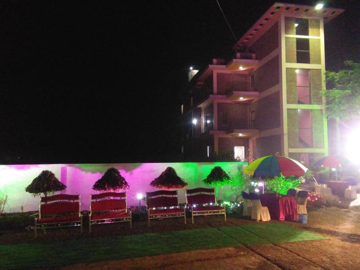Whispering Woods Inn Bolpur Exterior foto